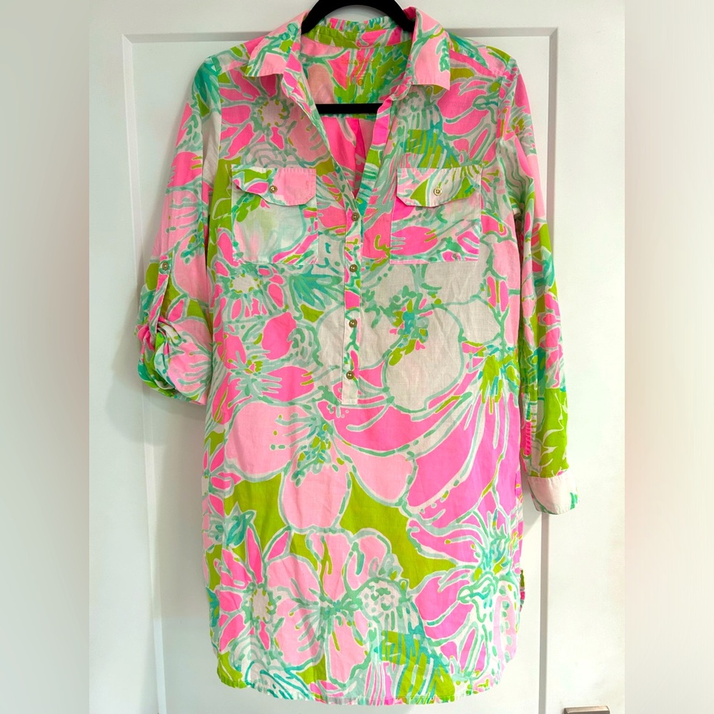 🌸🌸 Lilly Pulitzer Captiva Tunic in Flamingo Pink “Don’t give a cluck” size S